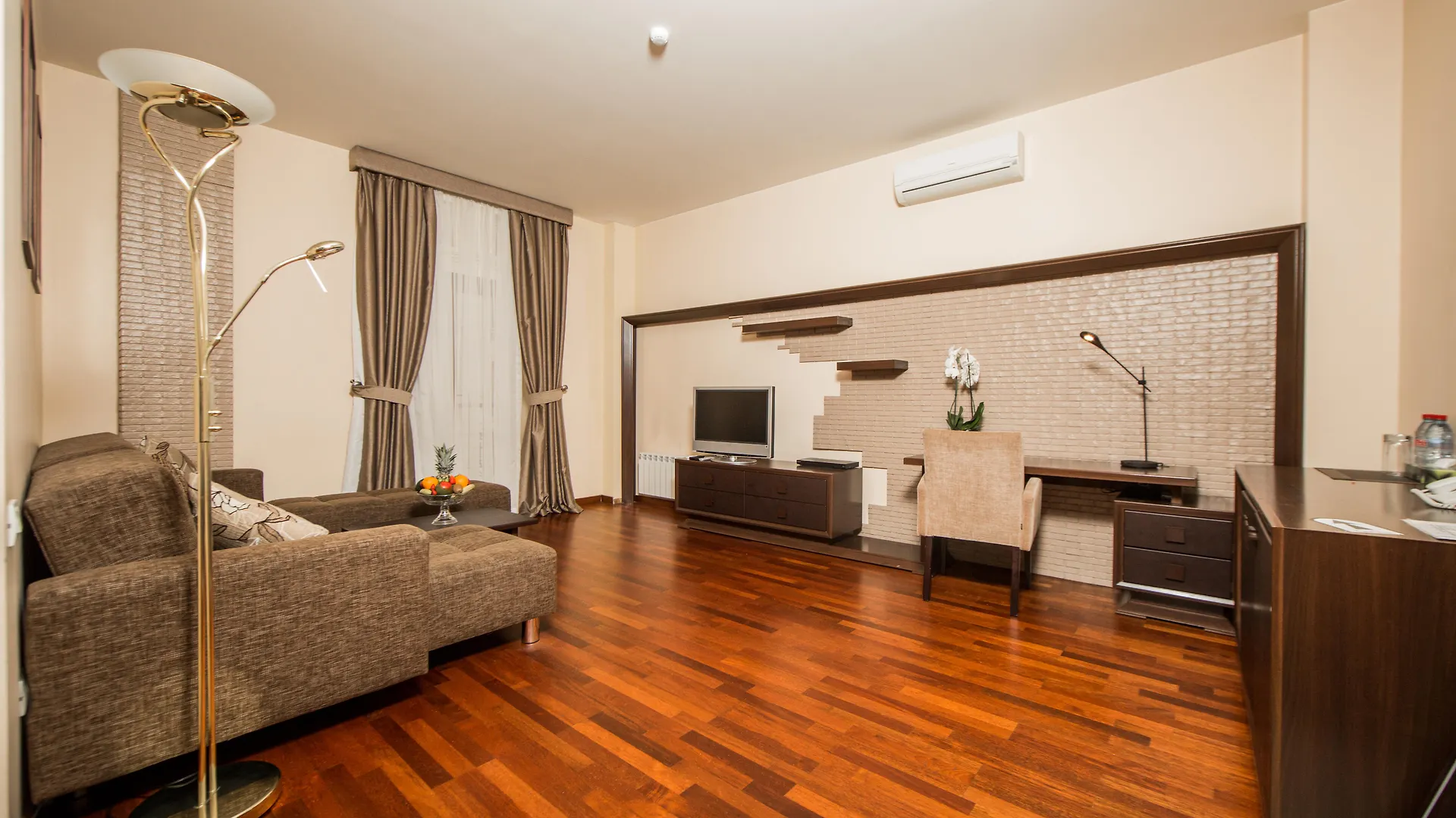 Passage Hotel  Baku